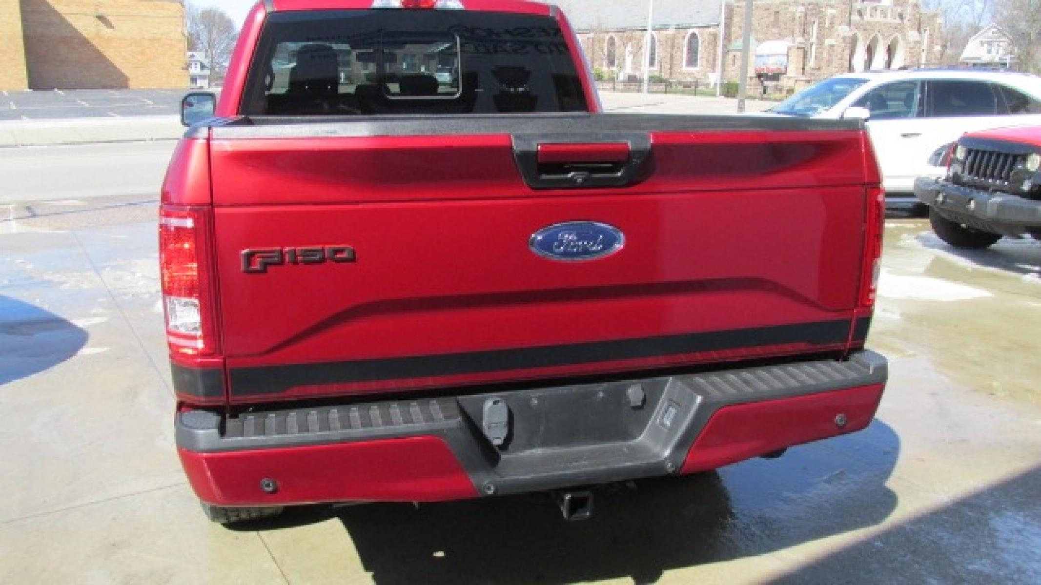 2016 Ruby Red Metallic /Graphite Ford F-150 XLT SPORT (1FTFX1EG2GF) with an 3.5L V6 DOHC 24V engine, 6-Speed Automatic transmission, located at 827 W 26th Street, Erie, PA, 16508, (814) 455-3401, 42.105431, -80.090942 - Photo #4